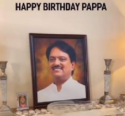 Riteish's special b'day post for his father, late Vilasrao Deshmukh.
