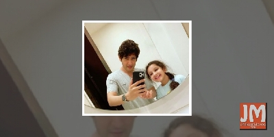 Mahesh Babu tries 'mastering mirror selfie' with daughter Sitara