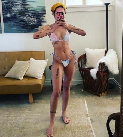 Lockdown diaries: Singer Halsey is studying law.