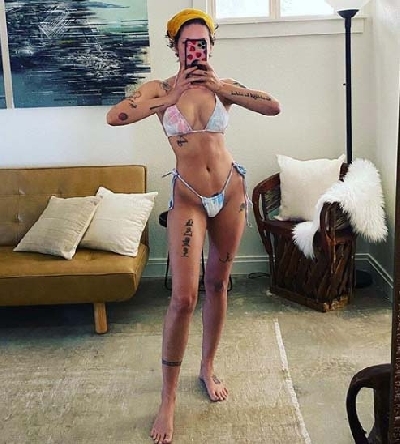 Lockdown diaries: Singer Halsey is studying law.