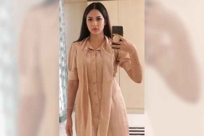 Lavanya: Mirror selfies are evergreen.