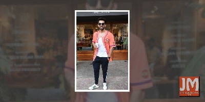 Himansh Kohli visits India Gate after 'self-quarantine' ends