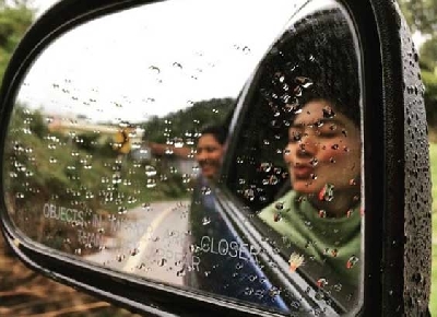 Sai Pallavi takes 'every opportunity' to smother her mother.