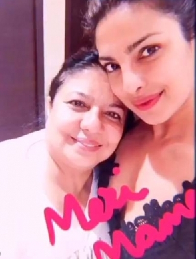 Priyanka Chopra sends virtual b