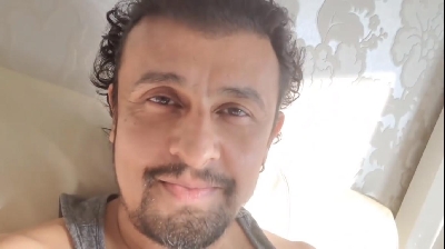 Sonu Nigam warns Bhushan Kumar in new video post.