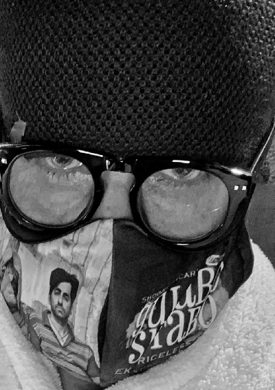 Big B's Hindi translation of the word 'mask' confuses many fans.