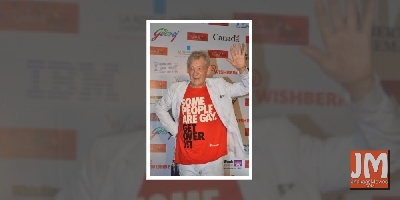 Ian McKellen returns as Hamlet on stage