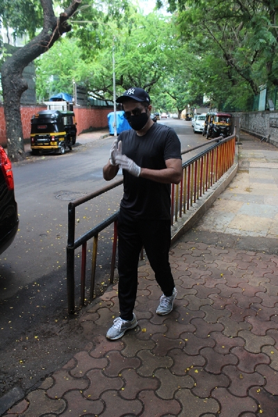 Mumbai: Actor Anil Kapoor seen at Juhu in Mumbai on June 26, 2020. (Photo: IANS)