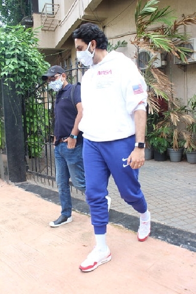 Mumbai: Actor Abhishek Bachchan seen at a dubbing studio in Mumbai's Juhu on June 30, 2020. (Photo: IANS)