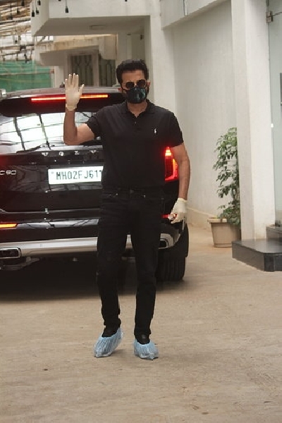 Mumbai: Actor Anil Kapoor seen at a recording studio in Mumbai's Juhu on July 1, 2020. (Photo: IANS)