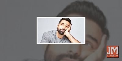 Abhay Deol's in-flight fashion is all about 'clash of the artists'