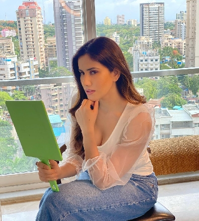 Sonnalli Seygall shares a 'different level of comfort factor' with Sunny Singh