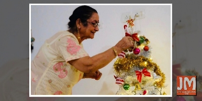 Anupam Kher's mother is doing 'better than before'