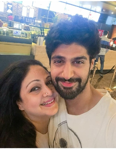 Tanuj Virwani says mom Rati Agnihotri is his best critic.