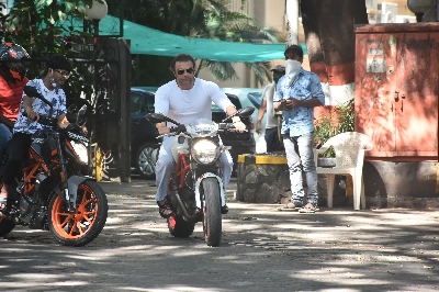 Mumbai: Actor Sohail Khan seen riding a bike in Mumbai's Bandra. (Photo: IANS)