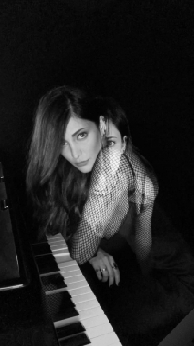 Shruti Haasan to release her original track ÃƒÂƒÃ‚Â¢ÃƒÂ‚Ã‚Â€ÃƒÂ‚Ã‚Â˜EdgeÃƒÂƒÃ‚Â¢ÃƒÂ‚Ã‚Â€ÃƒÂ‚Ã‚Â™ soon