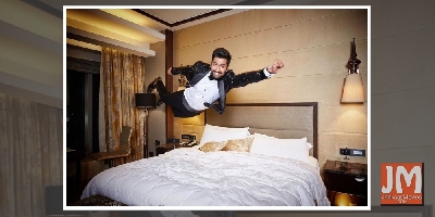 Vicky Kaushal turns Superman in latest picture