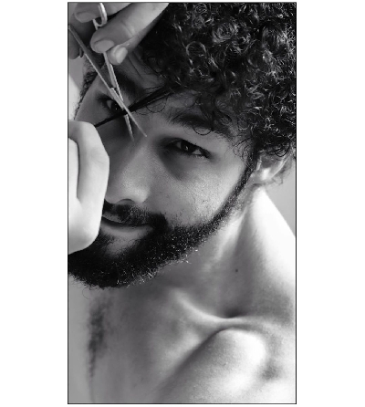 Siddhant Chaturvedi posts a 'golmaal' picture.