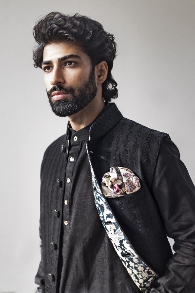 JJ Valaya collection.