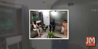 Athawale meets Sushant's father, says Bollywood mafia will be exposed