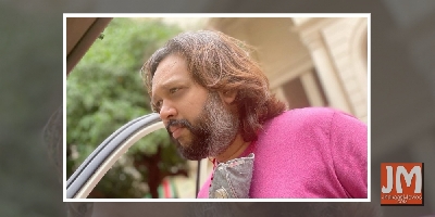 Producer Bardapurkar requests Maha CM to support digital release of Marathi films with subsidy