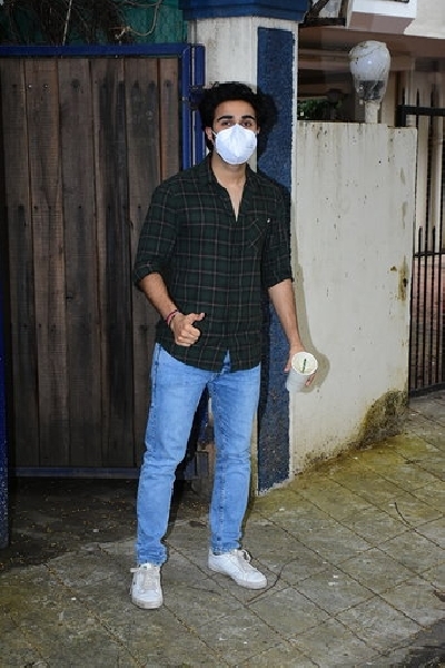 Mumbai: Actor Aadar Jain seen at Bandra in Mumbai on Sep 3, 2020. (Photo: IANS)