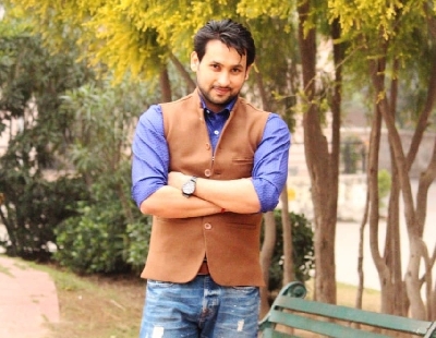 TV actor Sanjay Kaushik.