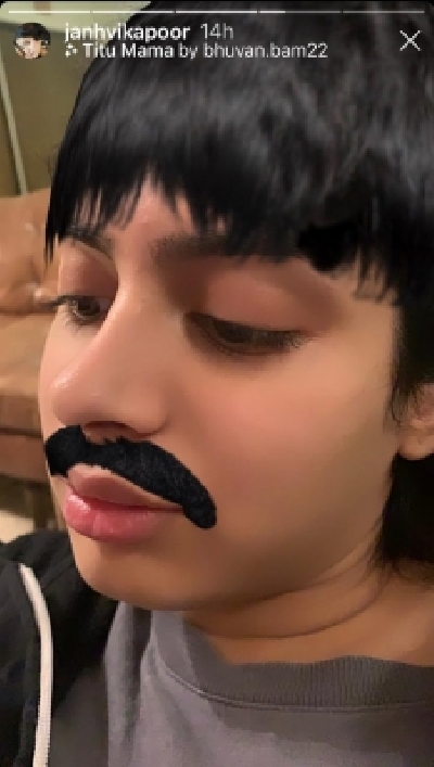 Janhvi, sister Khushi indulge in filter banter.