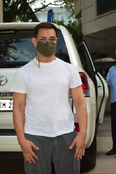 Mumbai: Actor Aamir Khan seen at Bandra in Mumbai on Sep 13, 2020. (Photo: IANS)