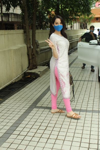 Mumbai: Actress Nora Fatehi seen at the office of T-Series in Mumbai's Andheri on Sep 15, 2020. (Photo: IANS)