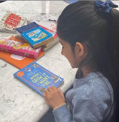 Twinkle Khanna posts a B'day note as daughter Nitara turns eight.