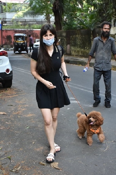 Mumbai: Model Giorgia Andriani seen at Bandra in Mumbai on Sep 28, 2020. (Photo: IANS)