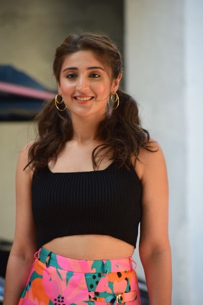Mumbai: Singer Dhvani Bhanushali seen at the office of T-Series at Mumbai's Andheri on Oct 5, 2020. (Photo: IANS)