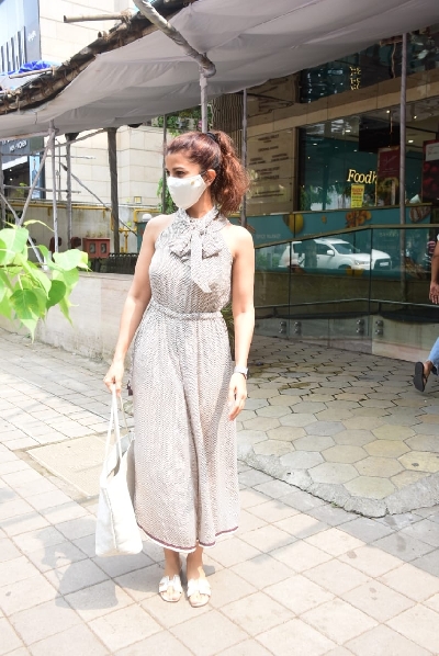 Mumbai: Actress Nimrat Kaur seen at Bandra in Mumbai on Oct 13, 2020. (Photo: IANS)