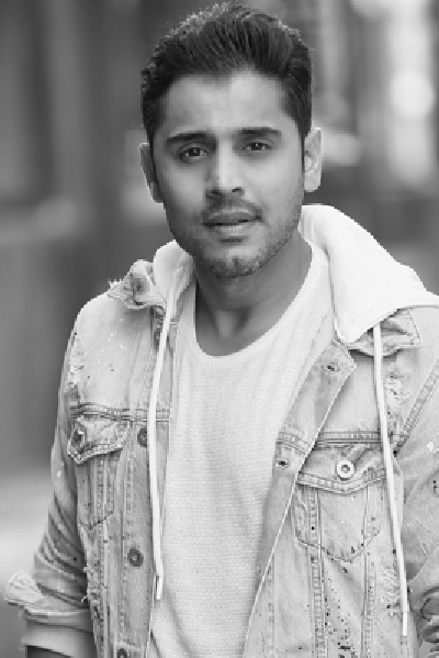 Kunal Thakkur set to make his web debut