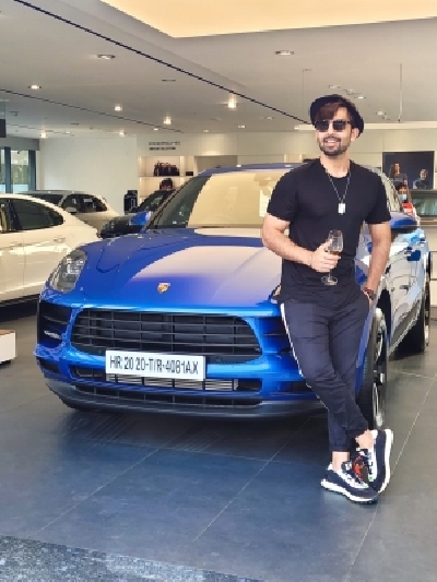 Himansh Kohli gifts himself a sports car