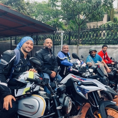 Biker boys Kunal Kemmu, Arshad Warsi and Rohit Roy on a fun ride