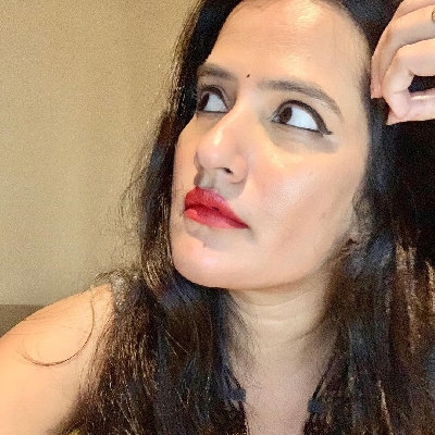 Sona Mohapatra reacts to Kerala Cong chief's statement on women.