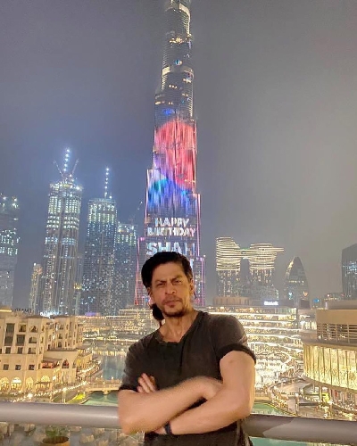 Shah Rukh humbled to be on biggest, tallest screen in the world.