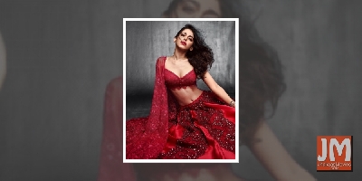 Alaya F is feeling like her favourite emoji in new post