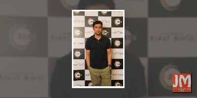 Amit Sadh shares decade old picture of himself