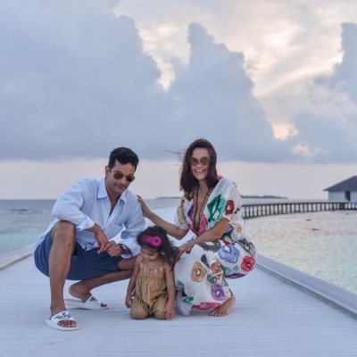 Neha Dhupia, Angad Bedi pen birthday wishes for their 