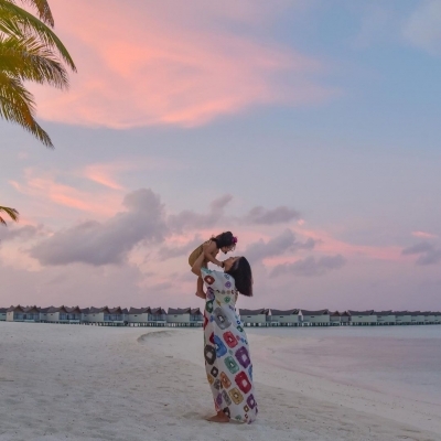 Neha Dhupia, Angad Bedi pen birthday wishes for their 