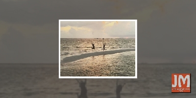 For Bollywood stars, unlock mode is holiday mode!