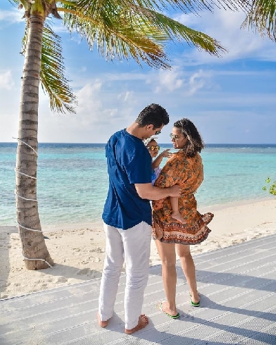 For Bollywood stars, unlock mode is holiday mode