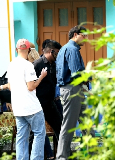 Abhishek, Chitrangda