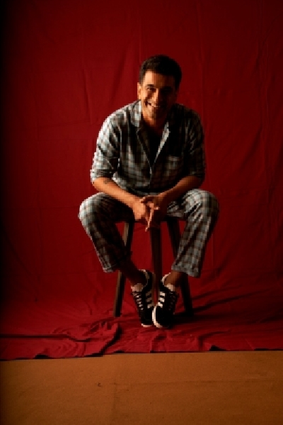 Eijaz Khan flaunts his romantic avatar in new music video 