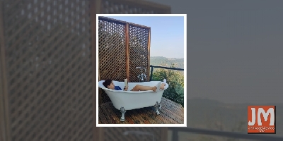 Ira Khan takes a 'break' by dipping into a pool