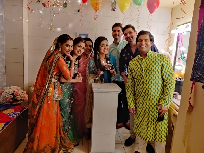 Tina Philip with the cast