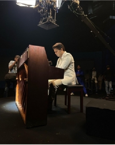 Ankit Tiwari unveils new romantic single 